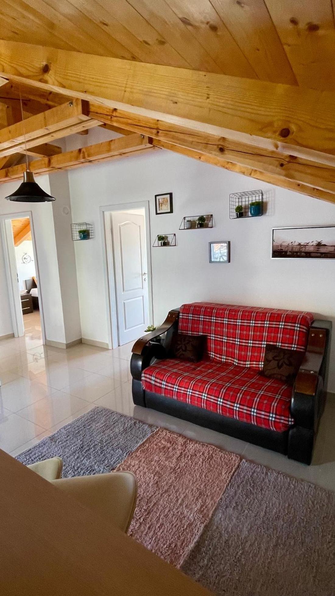 Aparthotel Family House With Pool & Sea View Bijela Zewnętrze zdjęcie