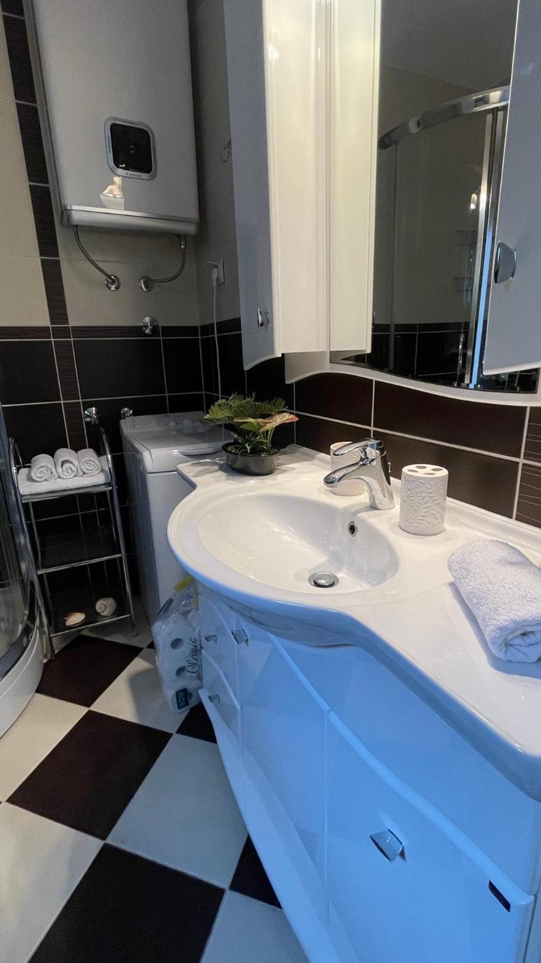 Aparthotel Family House With Pool & Sea View Bijela Zewnętrze zdjęcie