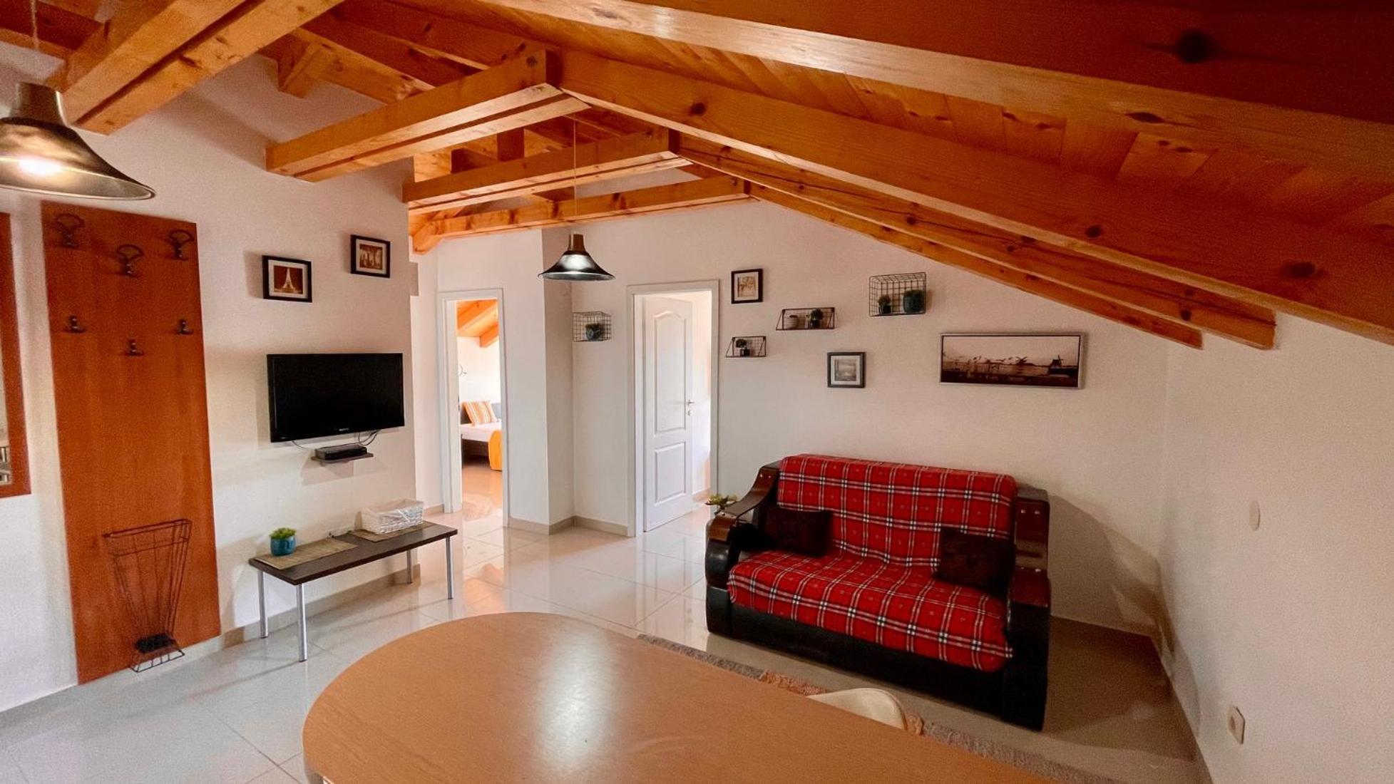 Aparthotel Family House With Pool & Sea View Bijela Zewnętrze zdjęcie