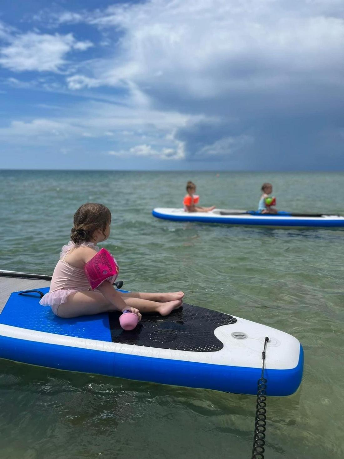 Aparthotel Family House With Pool & Sea View Bijela Zewnętrze zdjęcie